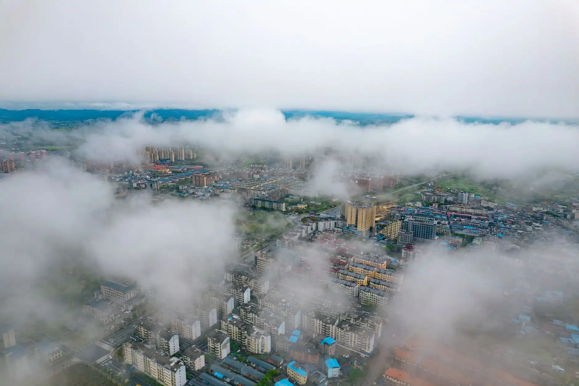 2025年智能开关与智能插座行业技术标准更新解读